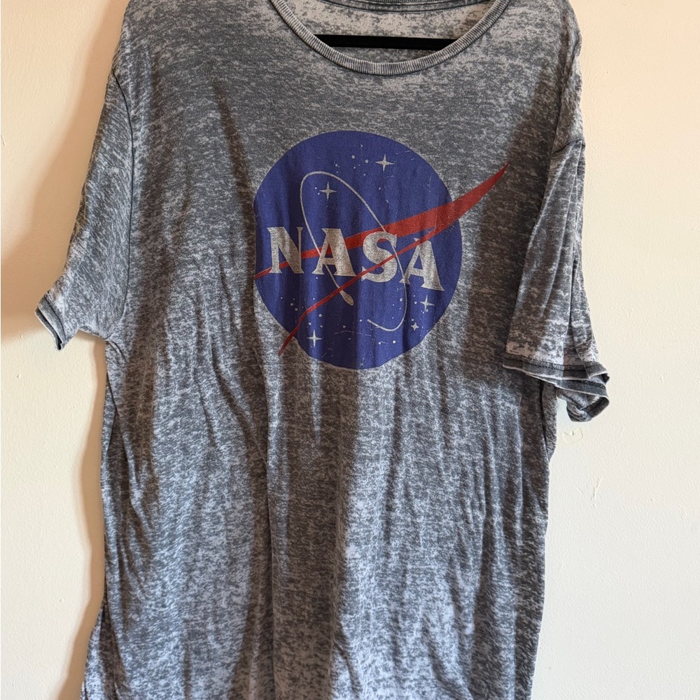 Gray Short Sleeve Women's Tee